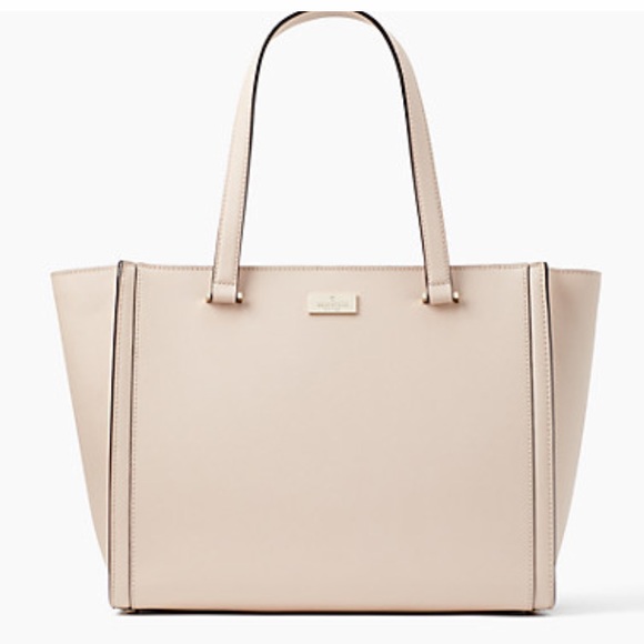 kate spade Handbags - NWT Kate Spade Vita Regatta Court Saffiano